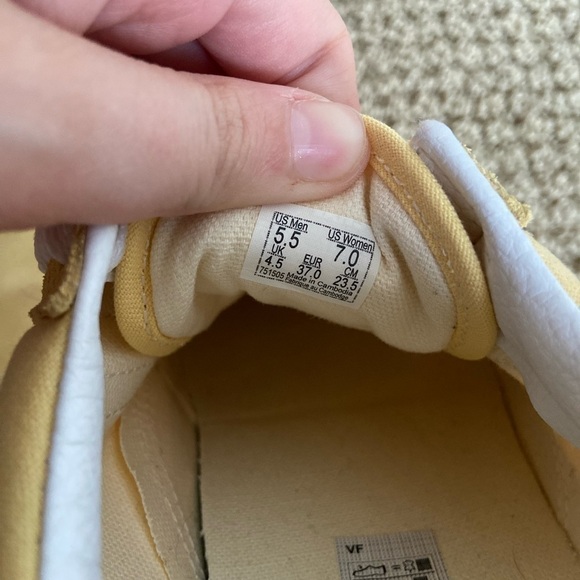 Yellow vans size 7 - Picture 5 of 8